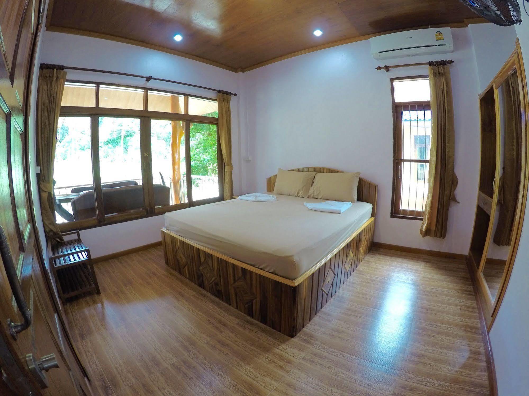 Bor Hin Resort Ban Tai Exterior foto